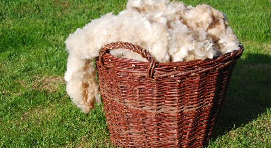 filati di cotone e lana per i regali per neonati