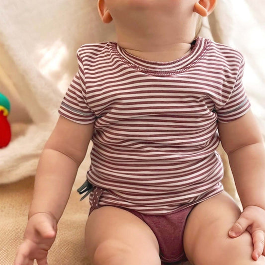 Body T-shirt OrganicEra P/E da neonato, a righe bordeaux